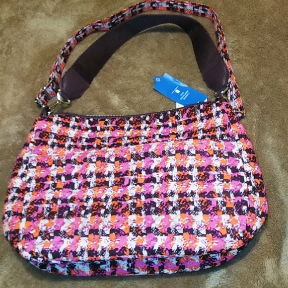 Vera Bradley Handbags - Vera Bradley Bag NWT. BNWT 😃😃
